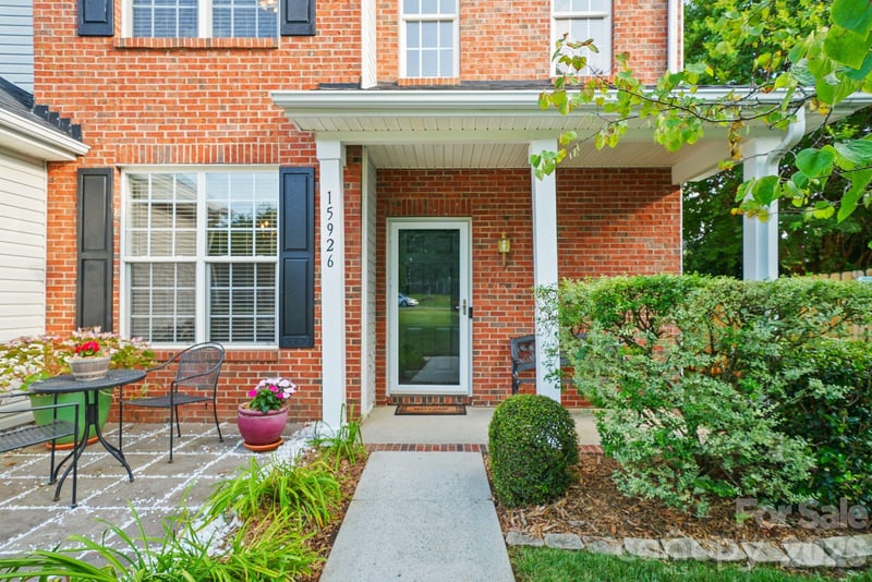 15926 Bubbling Branch Ln, Charlotte, NC 28273