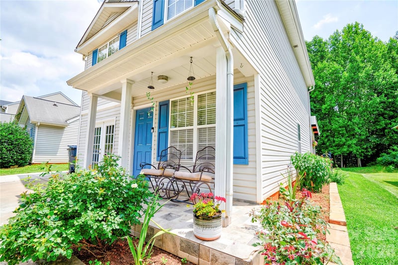 9336 Dewey Dr, Charlotte, NC 28214