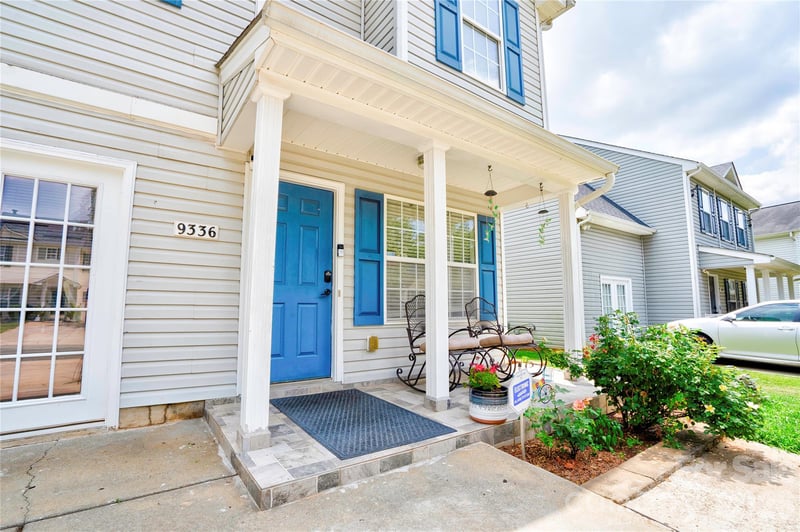 9336 Dewey Dr, Charlotte, NC 28214