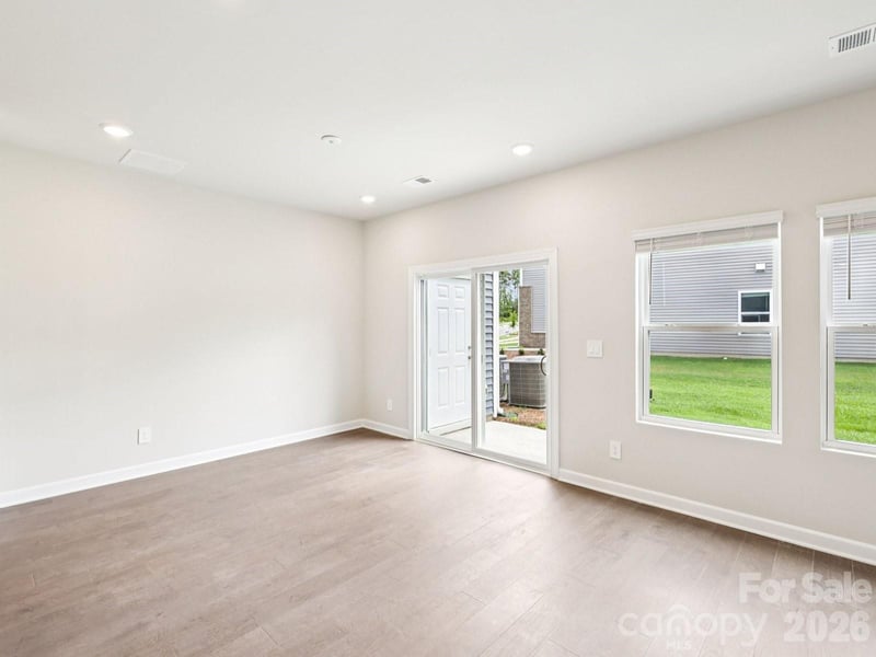 9020 Foggy Brook Loop, Charlotte, NC 28216