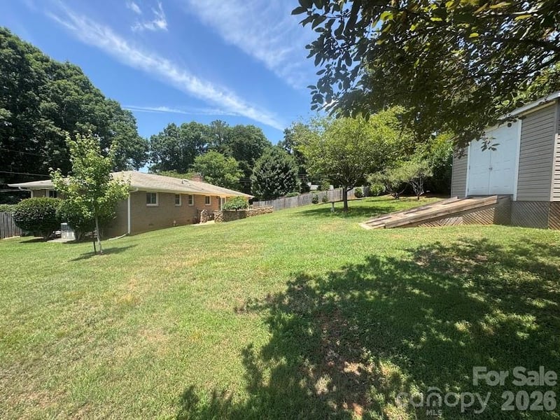 9050 Miriam Dr, Huntersville, NC 28078