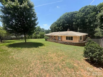 9050 Miriam Dr, Huntersville, NC 28078