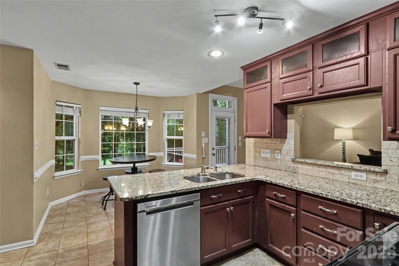 6337 Lily Pad Ct, Charlotte, NC 28262