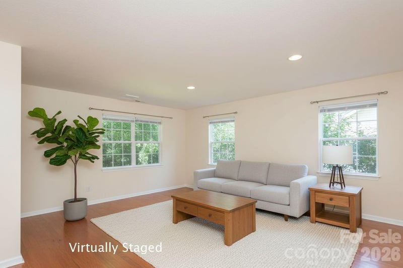 17 Pinecrest Dr, Asheville, NC 28803