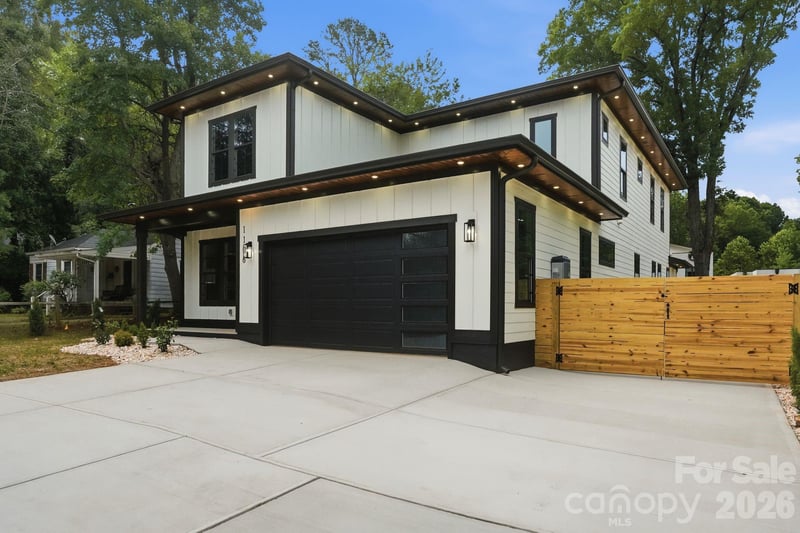 1106 Brookhurst Dr, Charlotte, NC 28205