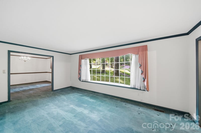 124 Fernwood Dr, Gaffney, SC 29340