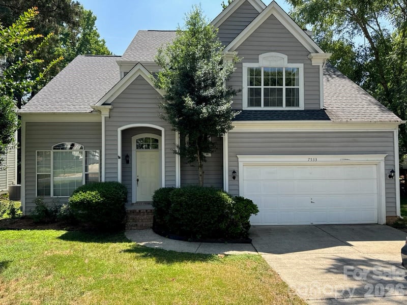7533 Lady Bank Dr, Charlotte, NC 28269