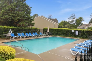 4311 Laurel Hill Ln, Charlotte, NC 28217