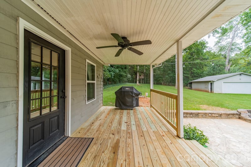 7400 Sample Rd, Huntersville, NC 28078