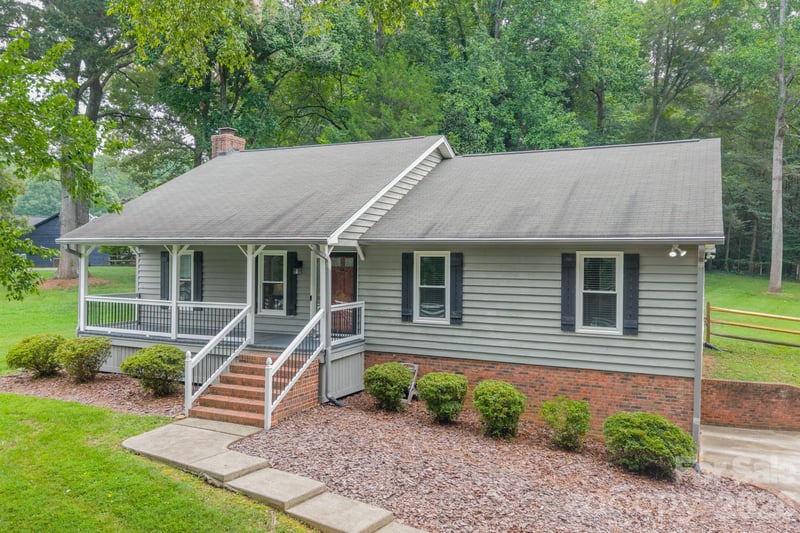 7400 Sample Rd, Huntersville, NC 28078