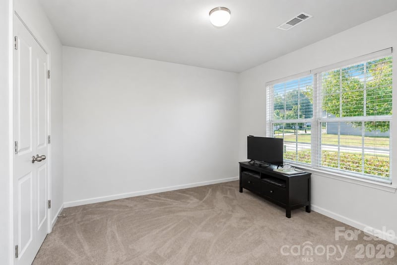 135 Mossy Pond Rd, Statesville, NC 28677