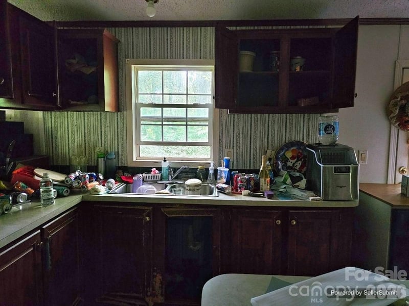 549 Caribou Rd, Asheville, NC 28803