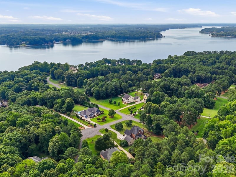 3009 Mason Ct, Clover, SC 29710