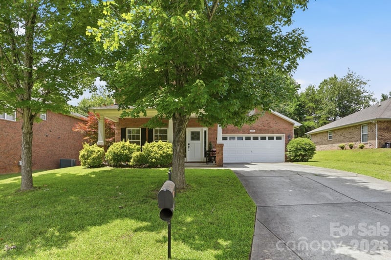 2509 Glyncastle Way, Gastonia, NC 28056
