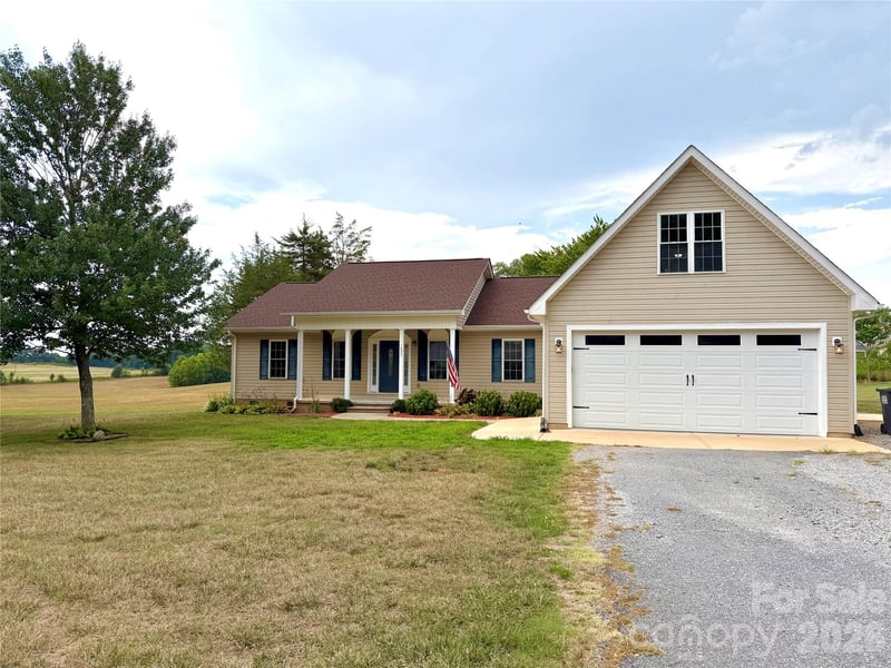 1027 Tabor Rd, Olin, NC 28660