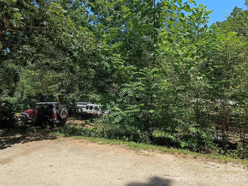 2 Jasmine Park Pl, Candler, NC 28715