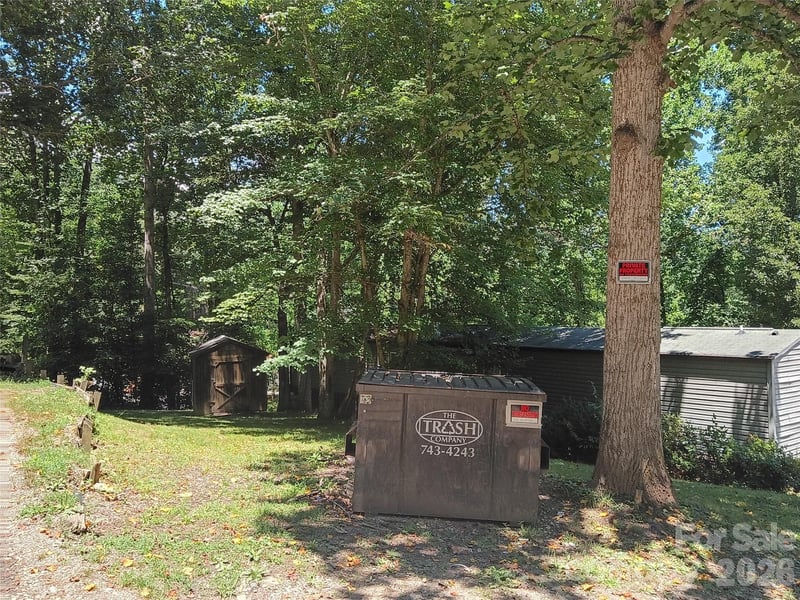 2 Jasmine Park Pl, Candler, NC 28715