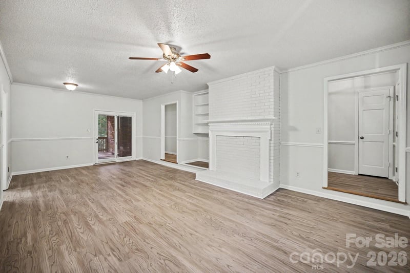 304 Julia Dr, Lincolnton, NC 28092