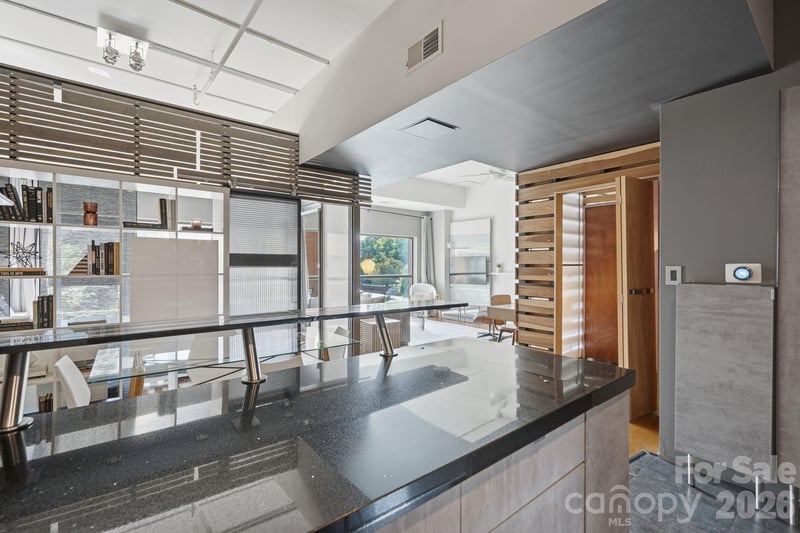 715 Church St #214, Charlotte, NC 28202