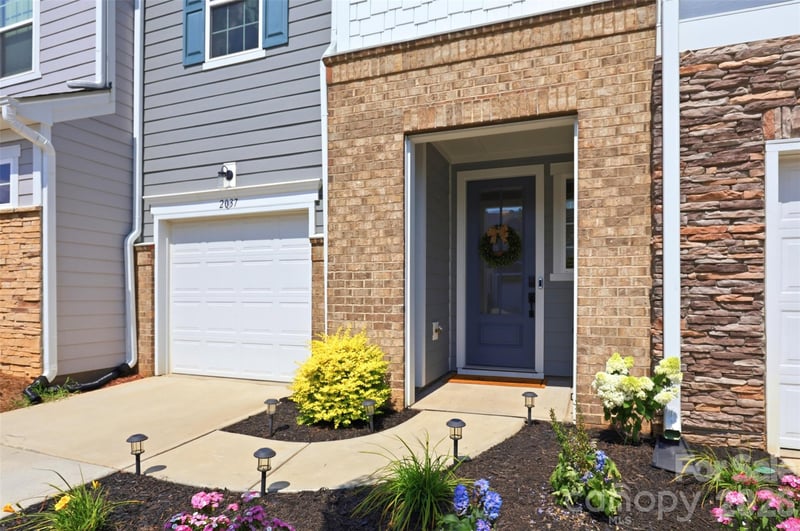 2037 Howell Creek Way, Charlotte, NC 28215