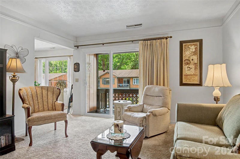 1765 Haywood Manor Rd #D, Hendersonville, NC 28791