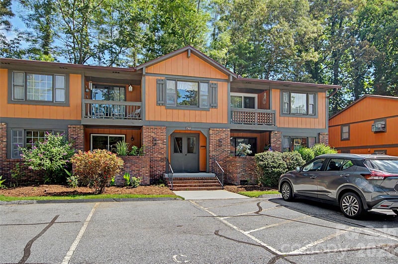 1765 Haywood Manor Rd #D, Hendersonville, NC 28791