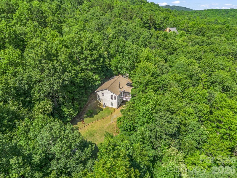 130 High Rock Acres Dr, Black Mountain, NC 28711