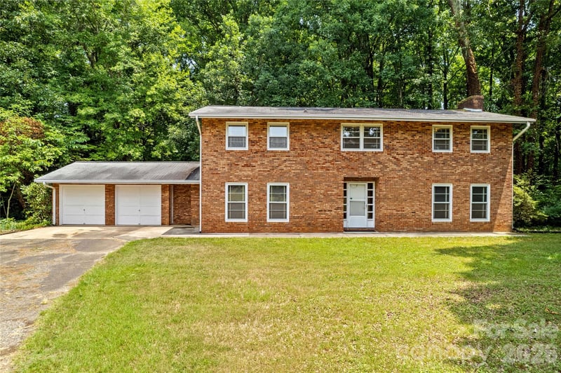 155 Duck Creek Rd, Troutman, NC 28166