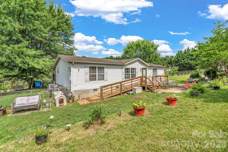 147 High Valley Estates Dr, Alexander, NC 28701