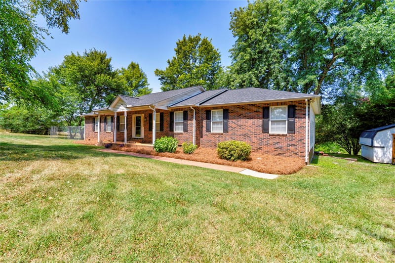 5573 Lennox Dr, Kings Mountain, NC 28086