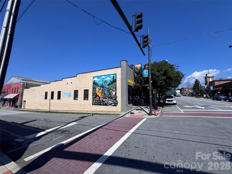 66 Main St, Brevard, NC 28712