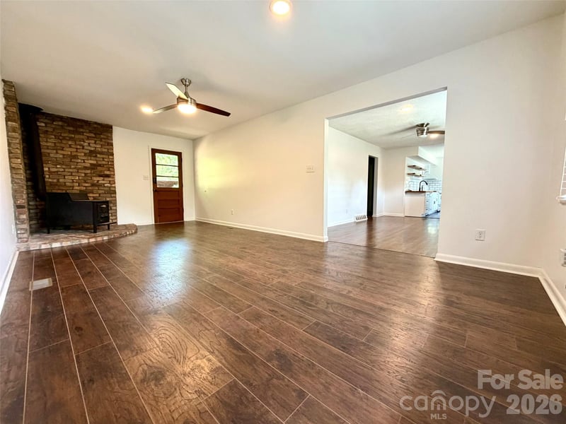16 Main St, Asheville, NC 28803