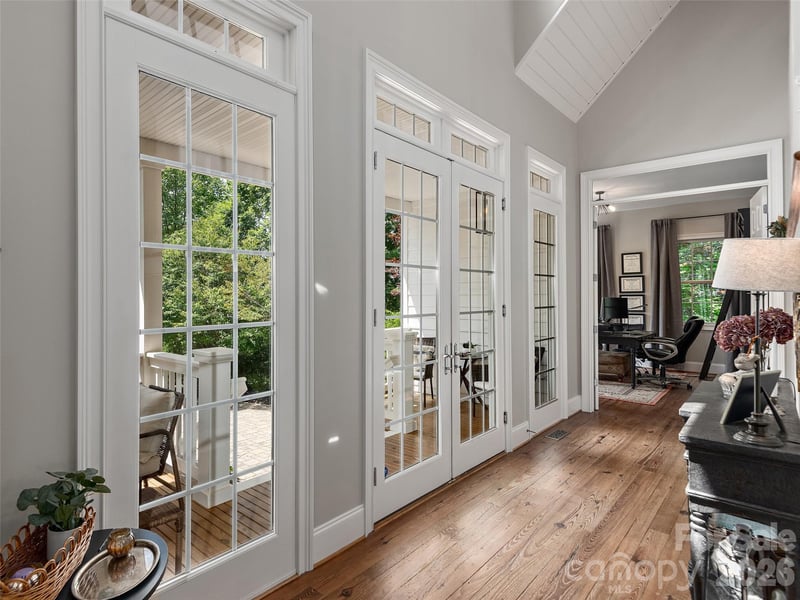 1910 Bearberry Ln, Asheville, NC 28803