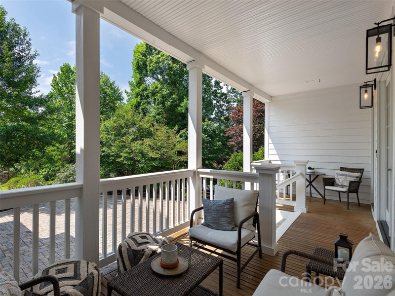1910 Bearberry Ln, Asheville, NC 28803
