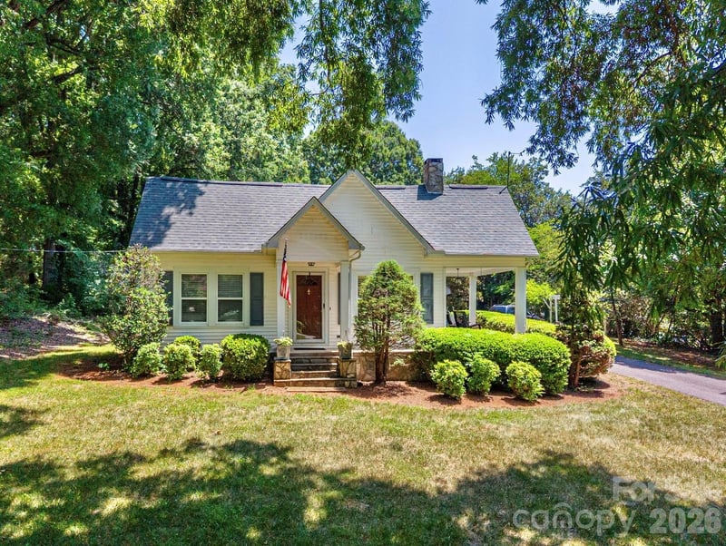 3512 Red Norris Dr, Maiden, NC 28650