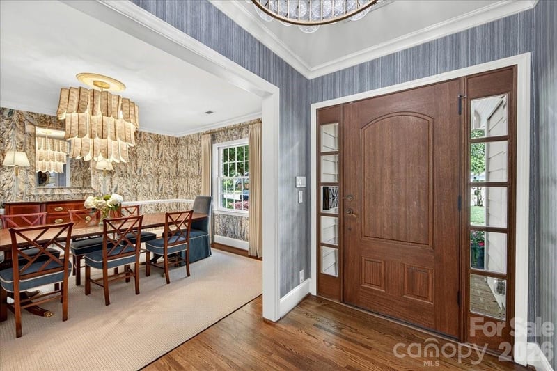 550 Manning Dr, Charlotte, NC 28209