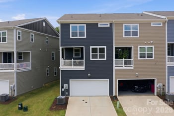 16716 Summers Walk Blvd, Davidson, NC 28036