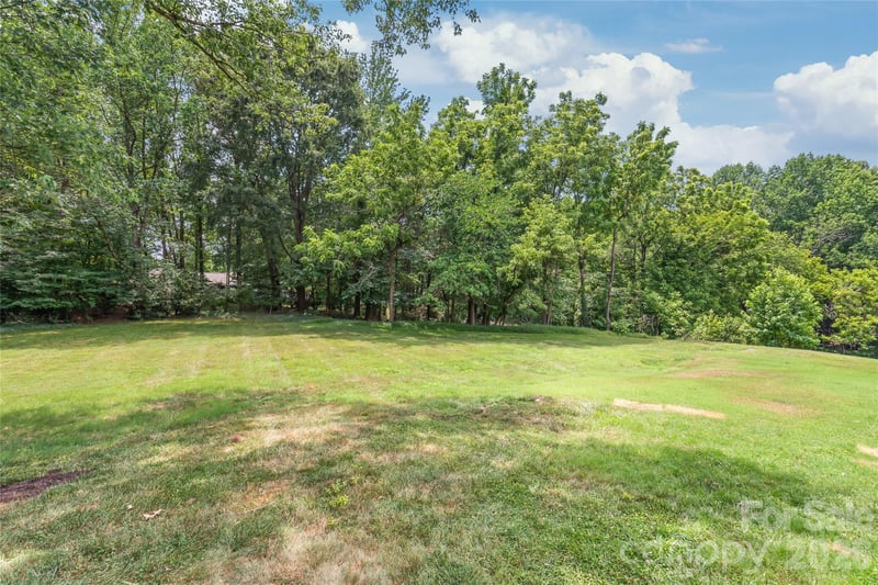 8410 Cricket Lake Dr, Charlotte, NC 28277