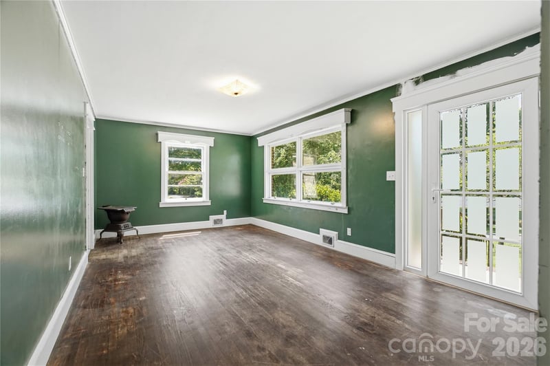 307 Dutchman Ave, Mount Holly, NC 28120