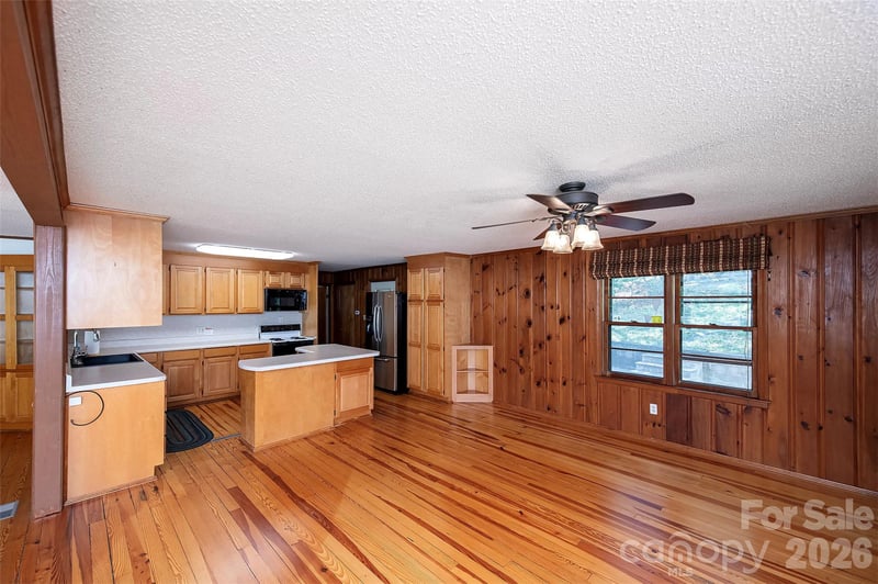 15722 Rhinehill Rd, Charlotte, NC 28278