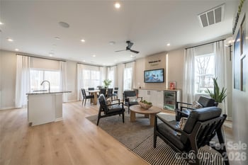 6041 Longar Ln, Charlotte, NC 28269