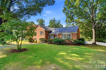 3900 Blowing Rock Way, Charlotte, NC 28210