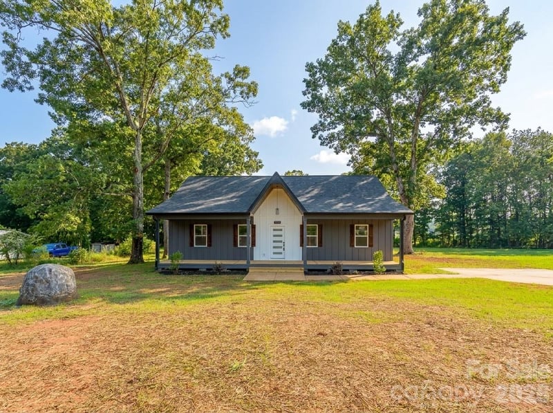 3916 Maiden Rd, Maiden, NC 28650