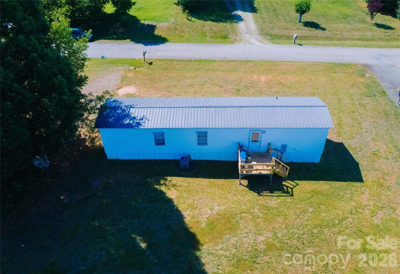 1341 Freedom Ln, Newton, NC 28658