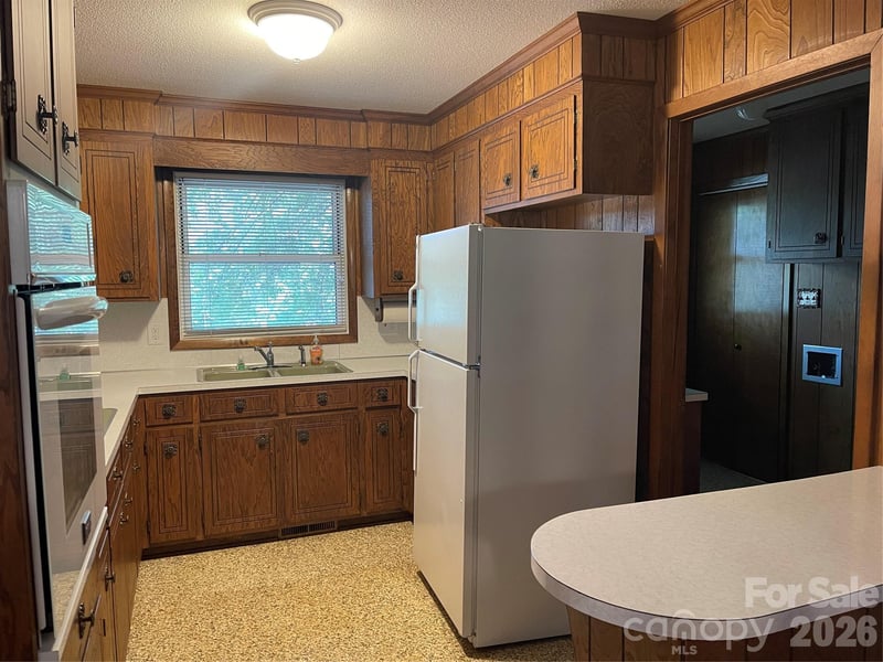 920 Page St, Mount Pleasant, NC 28124