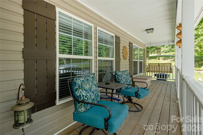 32 Beechwood Lakes Dr, Hendersonville, NC 28792
