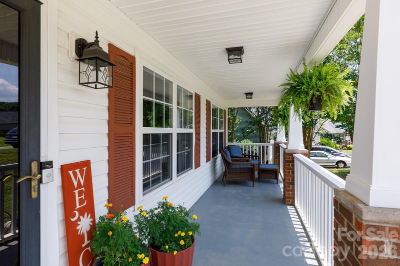 1507 Meadow Glen Ln, Rock Hill, SC 29730