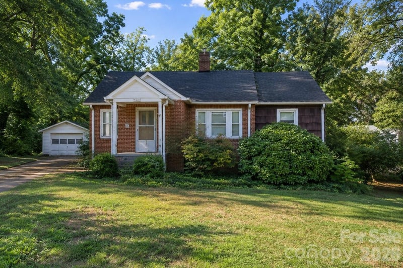 2337 Nc 10 Hw, Newton, NC 28658