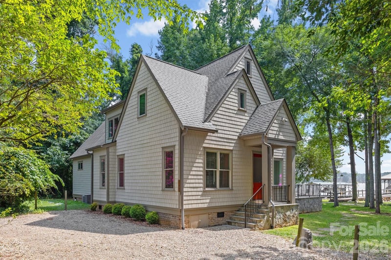 5080 Tioga Rd, Clover, SC 29710