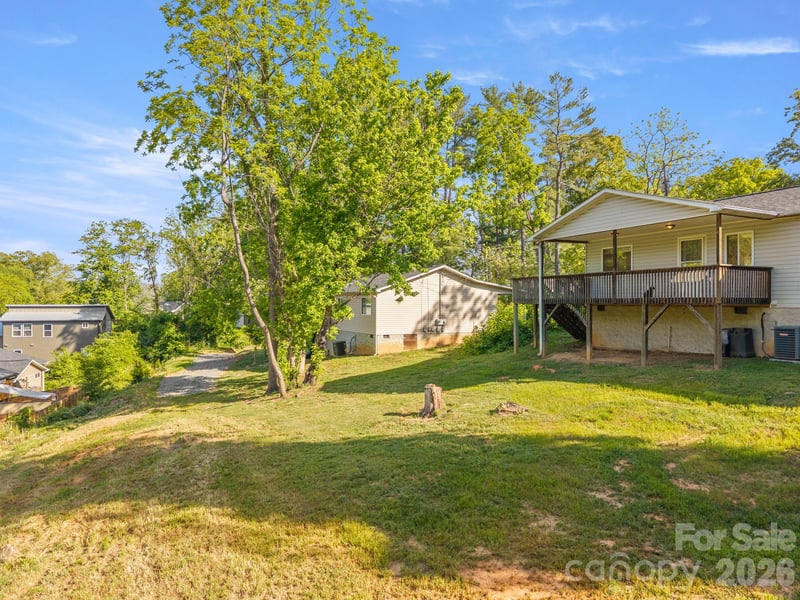 104 Millbrook Rd, Asheville, NC 28806